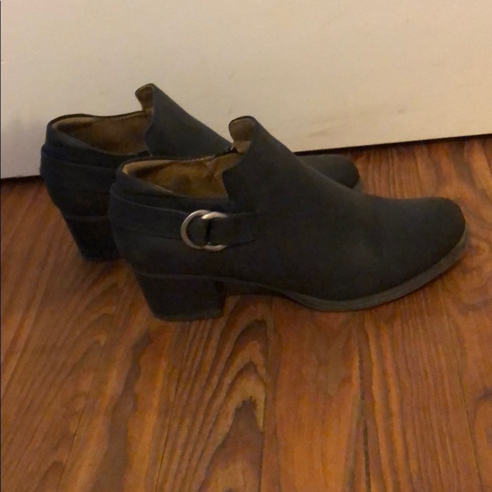 Black boots